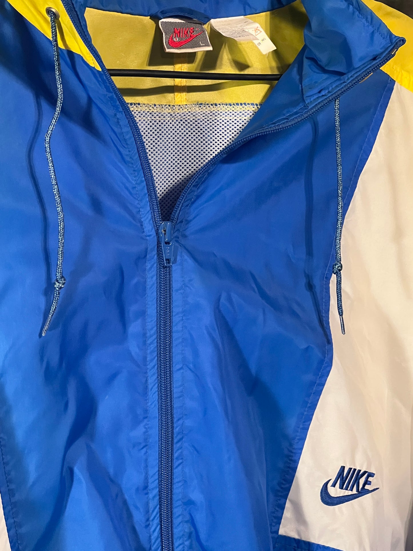 Dated Nike Windbreaker Large